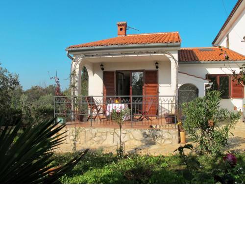 Holiday Home Ema by Interhome