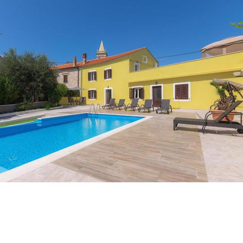 Holiday Home Evelina by Interhome