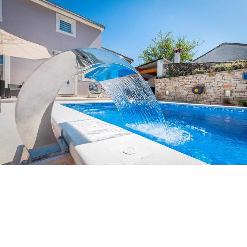 Holiday Home Fradelani
