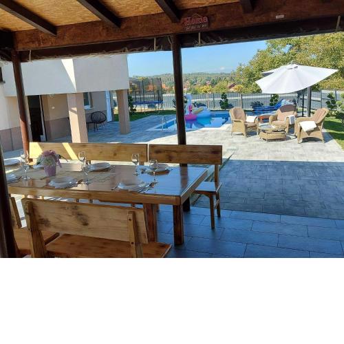 Holiday Home Gra ec - Three Bedroom Holiday Home with swimming pool