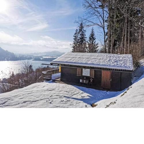 Holiday Home Häuschen am Waldrand by Interhome