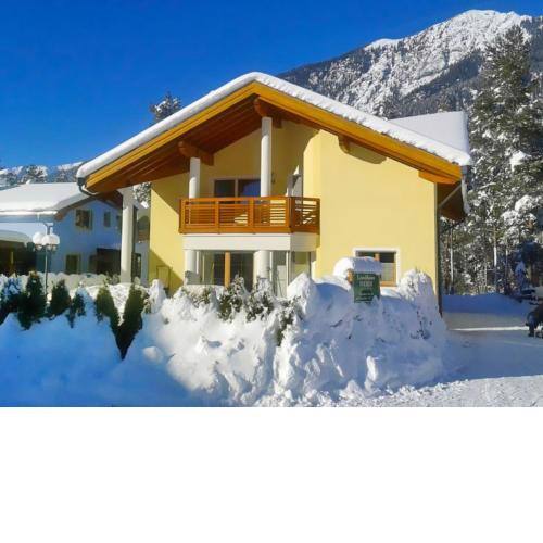 Holiday Home Heidi by Interhome