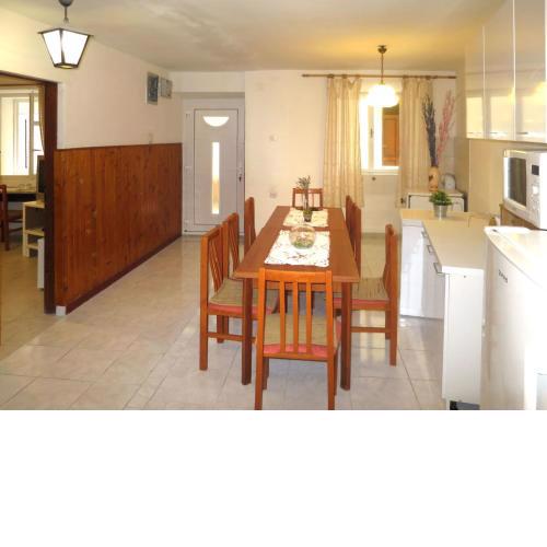 Holiday Home Helena by Interhome