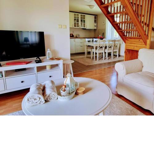 Holiday Home Holiday Hill 42 by Interhome