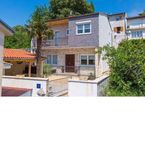 Holiday home in Crikvenica 5239