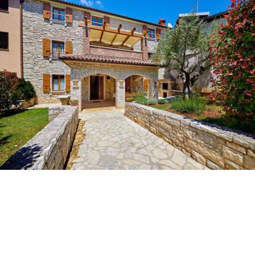 Holiday home in Medulin/Istrien 9006