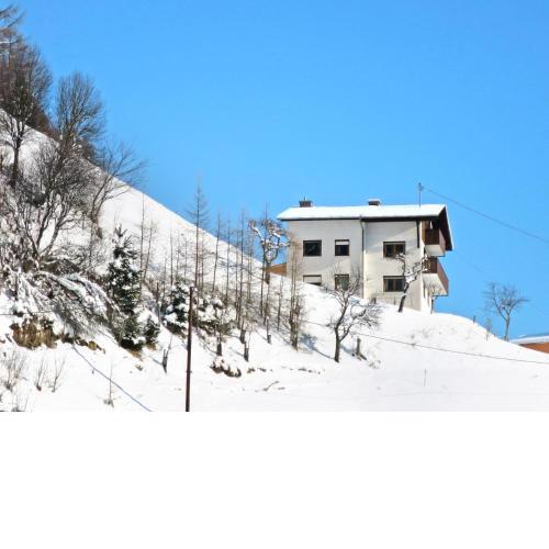Holiday Home Julia by Interhome