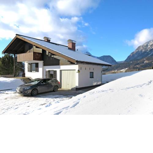 Holiday Home Jung by Interhome