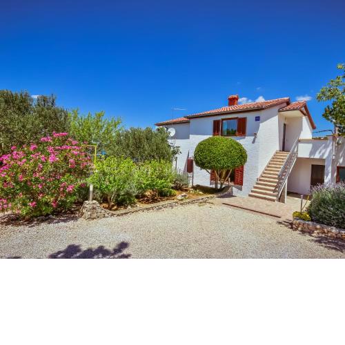 Holiday Home Kate by Interhome