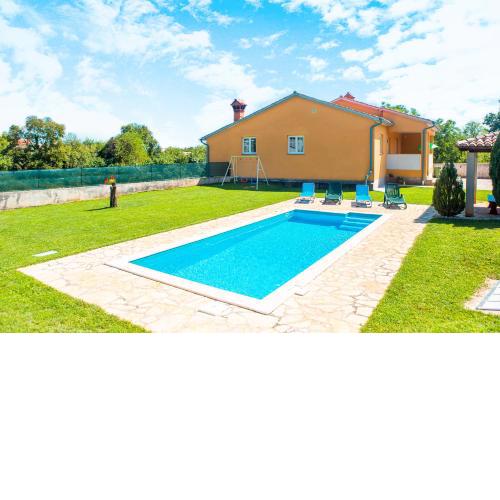 Holiday home Labud