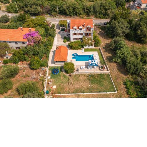 Holiday Home Luce