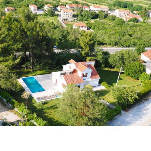 Holiday Home Magud
