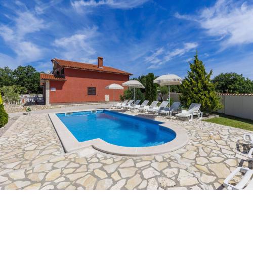 Holiday Home Maric by Interhome