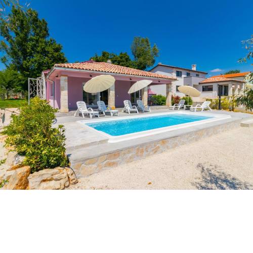 Holiday Home Mario by Interhome