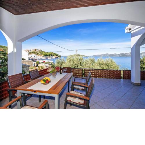 Holiday Home Mira