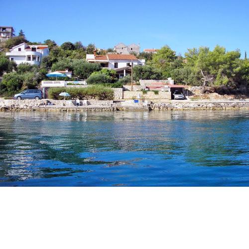 Holiday Home Mirta by Interhome
