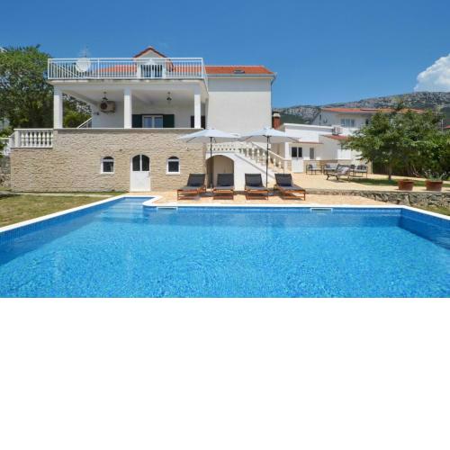 Holiday Home Nevera