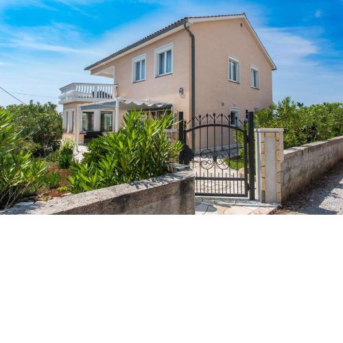 Holiday home Nika