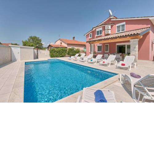 Holiday Home Nikol