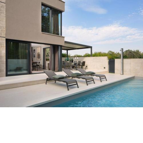 Holiday Home Oliva 2 by Interhome