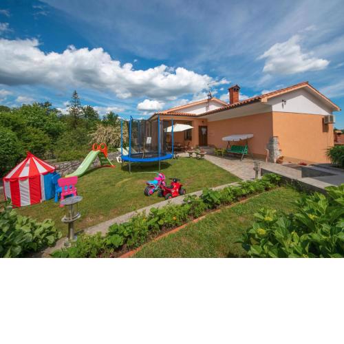 Holiday Home Pepe by Interhome