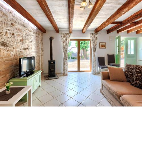 Holiday Home Pinia II by Interhome
