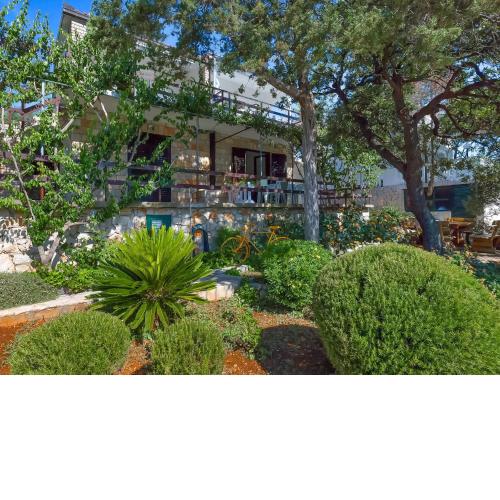 Holiday Home Ruža by Interhome