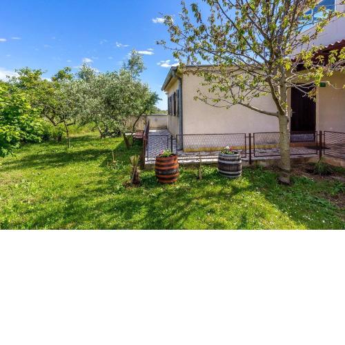 Holiday Home Snjezana