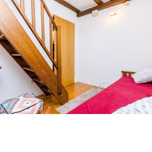 Holiday Home St George - Two Bedroom Apartment with City View
