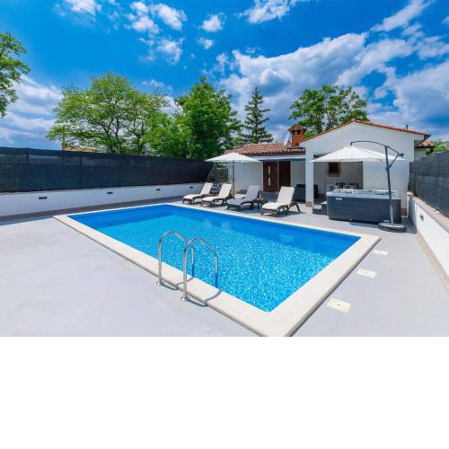 Holiday Home Susanne by Interhome