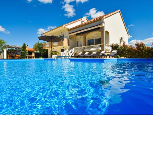 Holiday Home Tina & Tino by Interhome