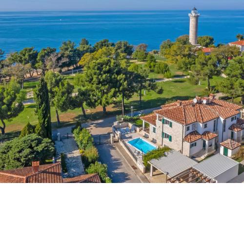 Holiday Home Villa Beach Front by Interhome