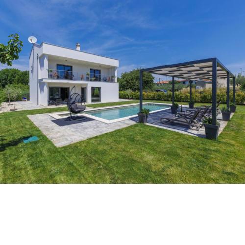 Holiday Home Villa Essea by Interhome