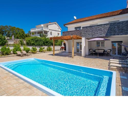 Holiday Home Villa Mira - KRK147 by Interhome