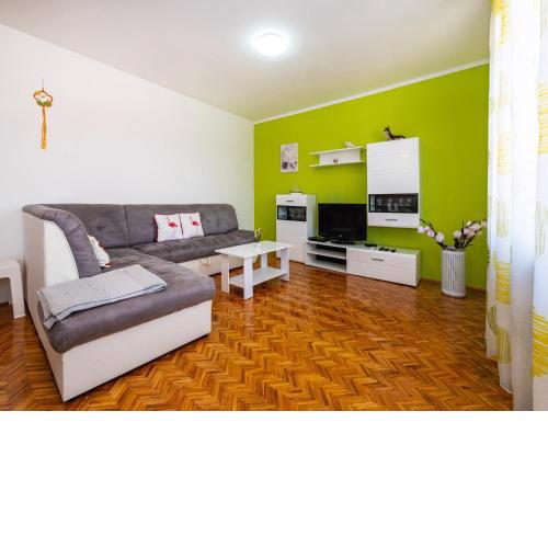 Holiday Home Villa Vesna Lux