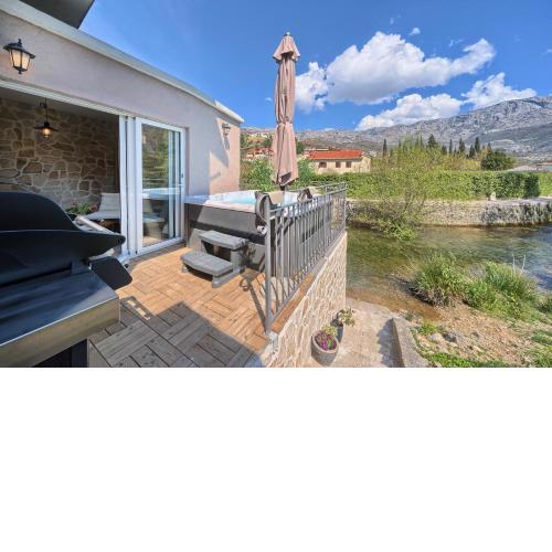 Holiday Home Žrnovnica