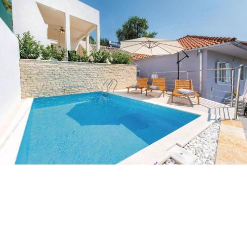 Holiday house Ana with a private heated swimming pool