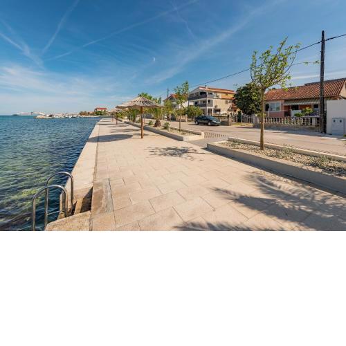 Holiday House Anica
