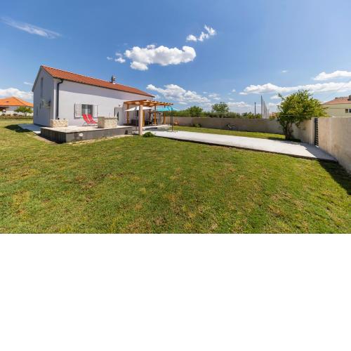 Holiday House Beram