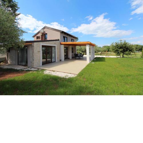 Holiday House Cuvi
