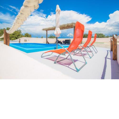 Holiday House El Dorado!!