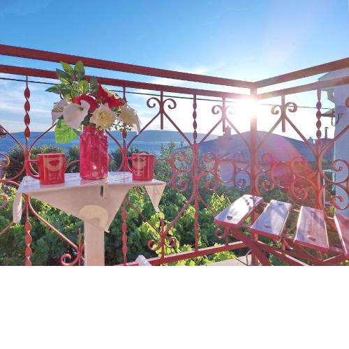 Holiday House Jure Senj mit Privatparkplatz
