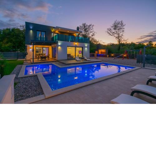 Holiday House Luxury with heated pool - Grubine