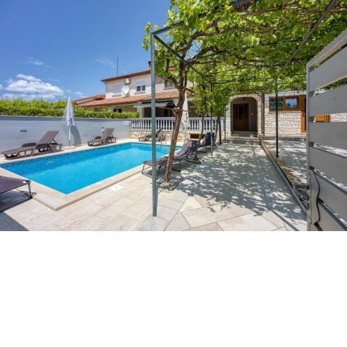 Holiday House Monte Grande
