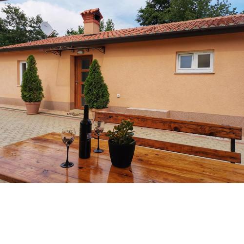 Holiday House Nela
