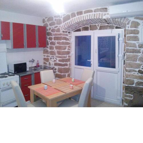 Holiday House Popovic