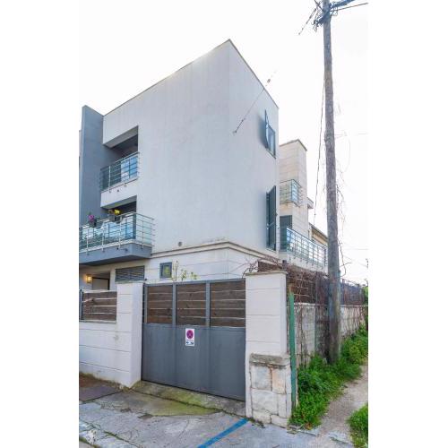 Holiday house with a parking space Split - 22855