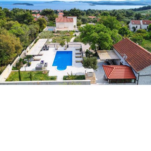 Holiday Villa Andro