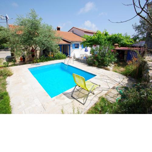 Holiday villa in village Rakalj