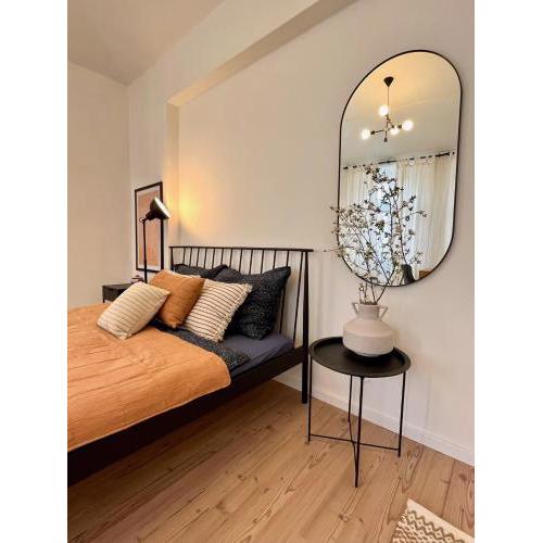 Homely apartment close to metro Palmovka